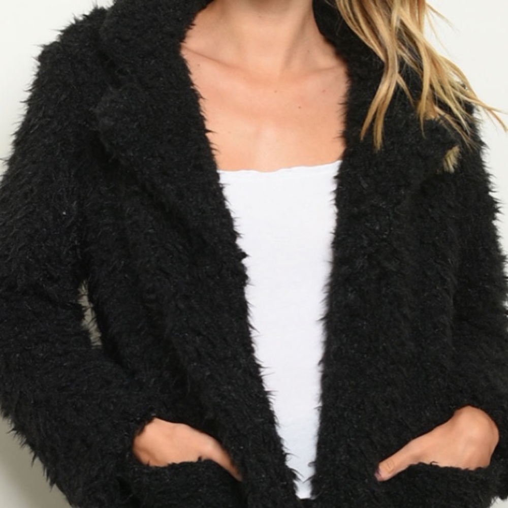 ❄️LAST1️⃣//BLACK SHAGGY FUR COAT - Picture 2 of 2